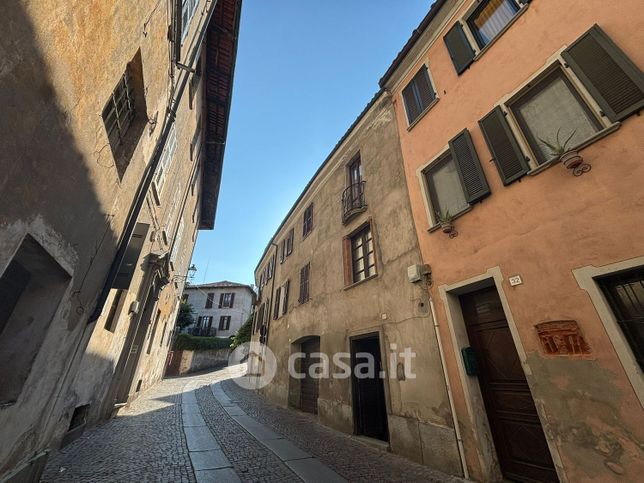 Box/posto auto in residenziale in Via San Giuseppe 36
