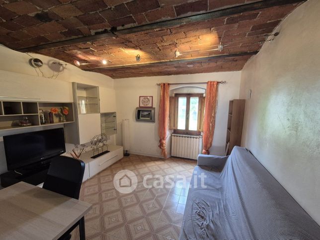 Appartamento in residenziale in Via Ciro Menotti 31