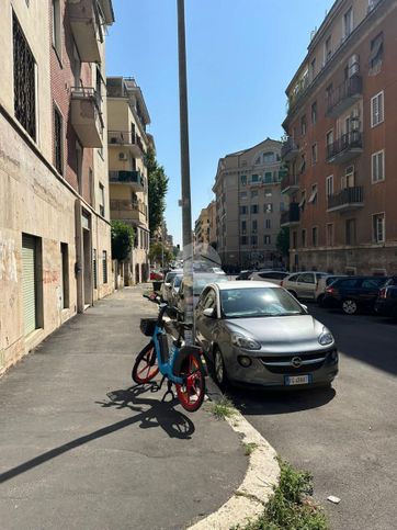 Box/posto auto in residenziale in Via Carlo Passaglia 9