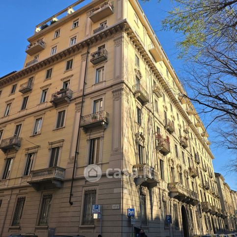 Ufficio in commerciale in Corso Vinzaglio 12