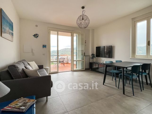 Appartamento in residenziale in Via del Perale