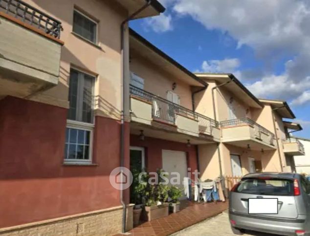 Appartamento in residenziale in Via Rustico
