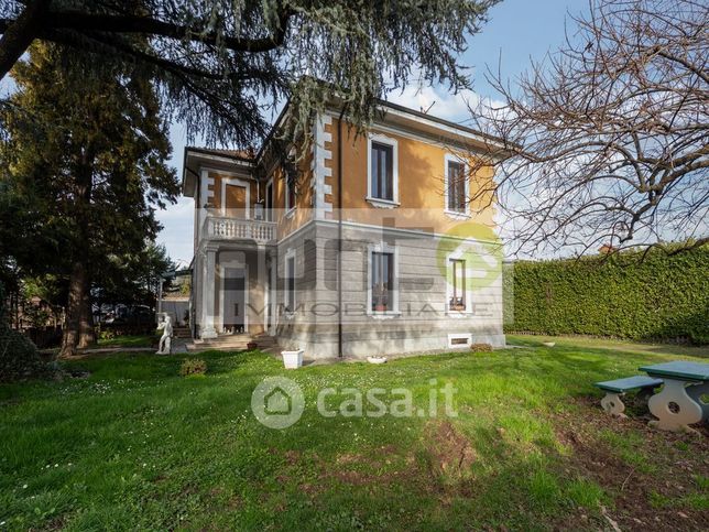 Appartamento in residenziale in Via Federico Ozanam 41