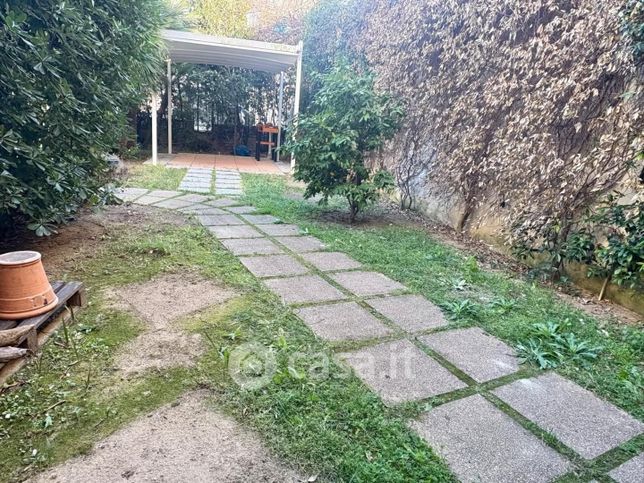 Villetta a schiera in residenziale in Viale Italia