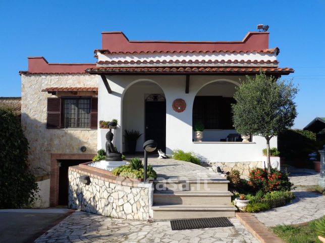 Villa in residenziale in Strada Riserva Degli Scudi 56