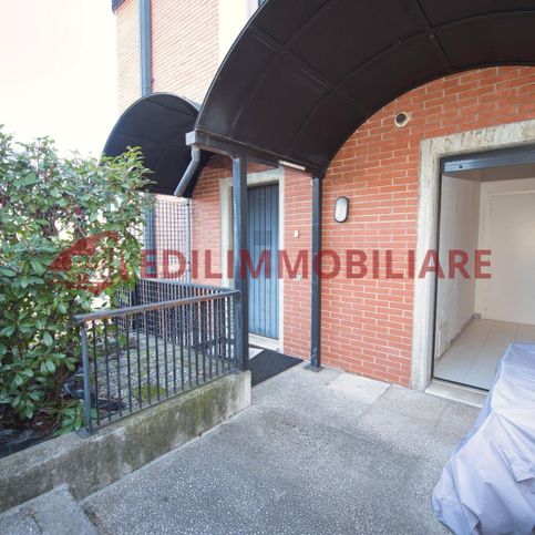 Appartamento in residenziale in Via Innocenzo Guaita 5