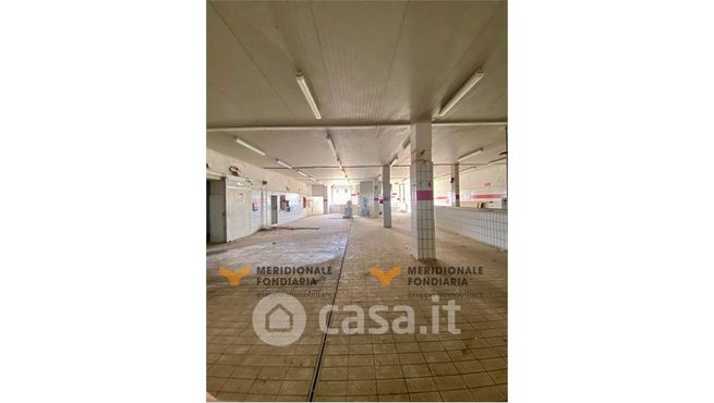 Capannone in commerciale in SP117