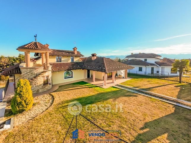 Casa indipendente in residenziale in Via Salmour 68