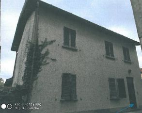 Capannone in commerciale in Via Arturo Toscanini 27