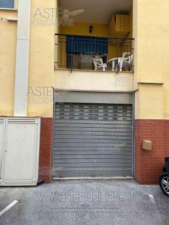 Garage/posto auto in residenziale in Corso Italia 226