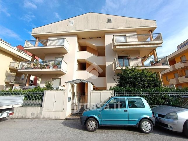 Appartamento in residenziale in Via Ustica 2