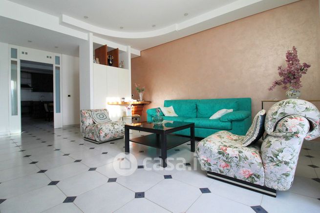 Appartamento in residenziale in Via Svezia 5