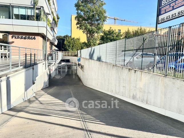 Garage/posto auto in residenziale in Via Domenico de Dominicis 8