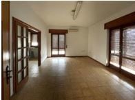 Casa indipendente in residenziale in Via del pino loricato 32