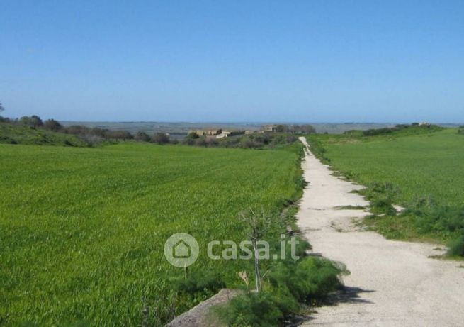 Terreno edificabile in residenziale in Strada Provinciale 25