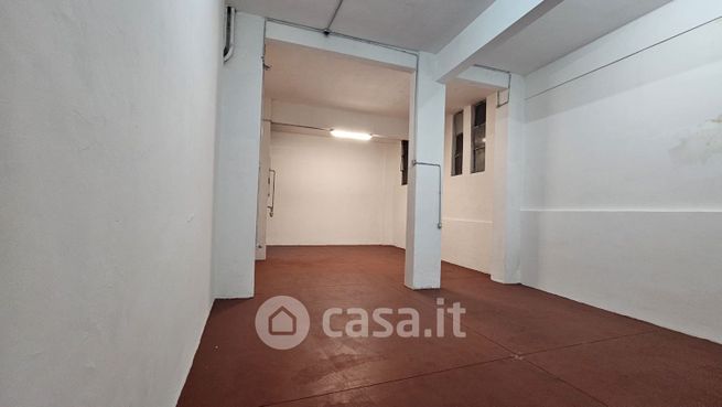 Box/posto auto in residenziale in Via Antonio Roiti