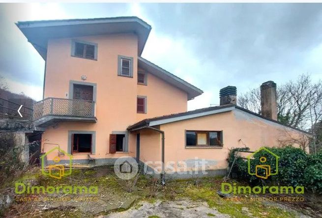 Appartamento in residenziale in Via Rocca