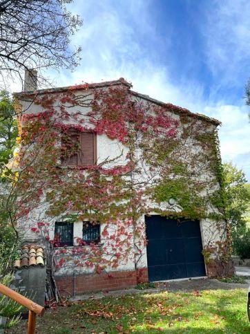 Villa in residenziale in Via Boschetto