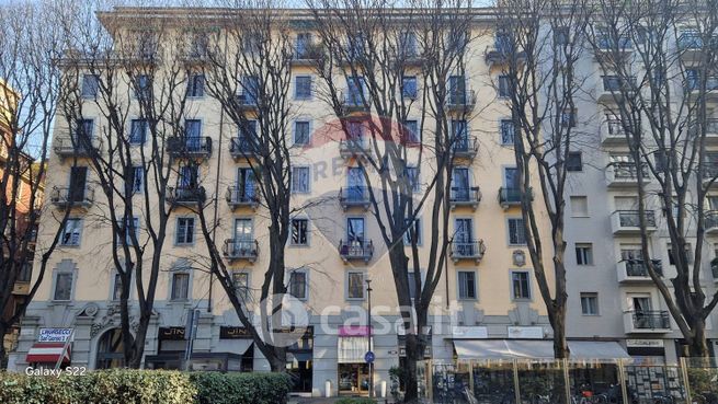 Appartamento in residenziale in Via Luca della Robbia 10