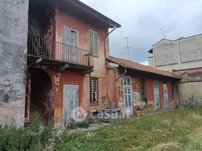 Casa indipendente in residenziale in Via IV Novembre