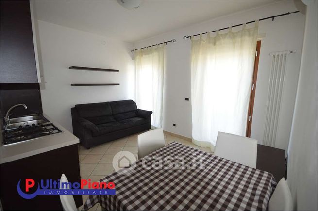 Appartamento in residenziale in Rue Monseigneur Jean-Joconde Stévenin 15