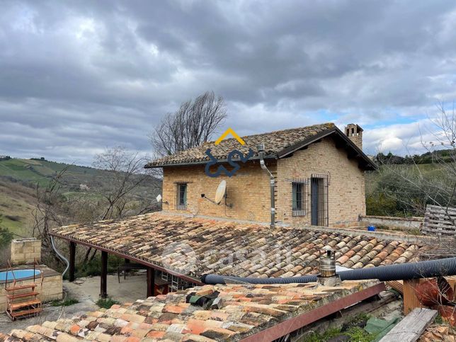 Rustico/casale in residenziale in Strada Provinciale 32