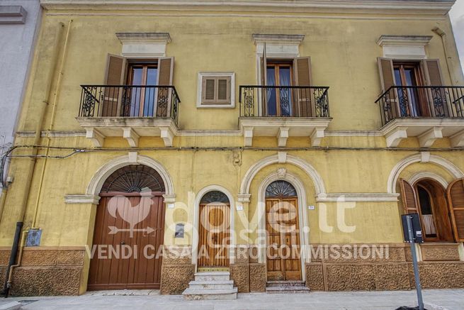 Villa in residenziale in Via Roma 71