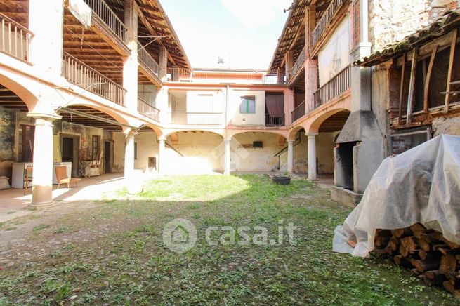 Rustico/casale in residenziale in Via Monte