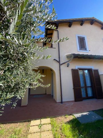 Villa in residenziale in Via Genova