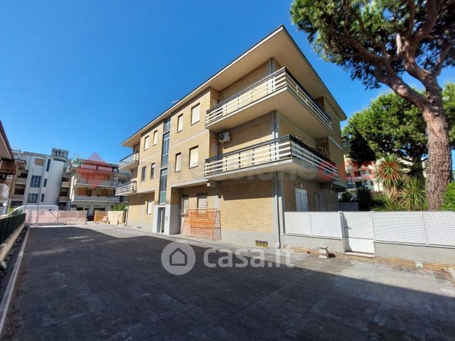 Appartamento in residenziale in Via Toscana 22
