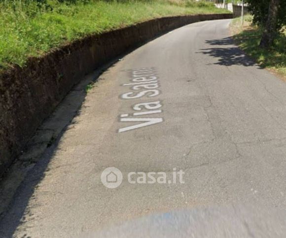 Box/posto auto in residenziale in Via Salerni