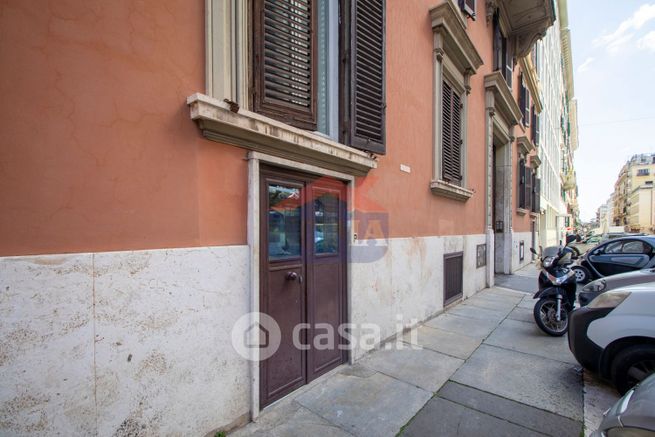 Ufficio in commerciale in Via Palestro 28