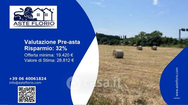 Terreno agricolo in commerciale in Strada del Colle