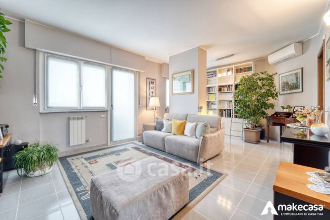 Appartamento in residenziale in Via dei Cedri 27