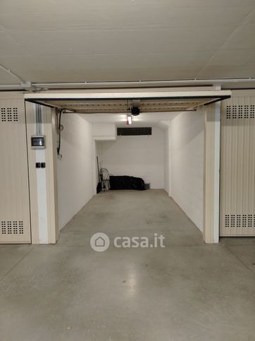 Box/posto auto in residenziale in Via Giuseppe Mazzini
