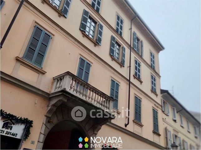 Appartamento in residenziale in Via Dominioni 3