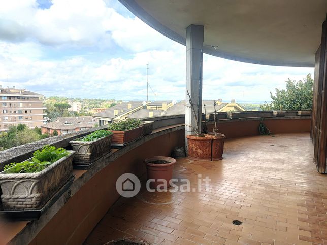 Appartamento in residenziale in Via Bracciano 33