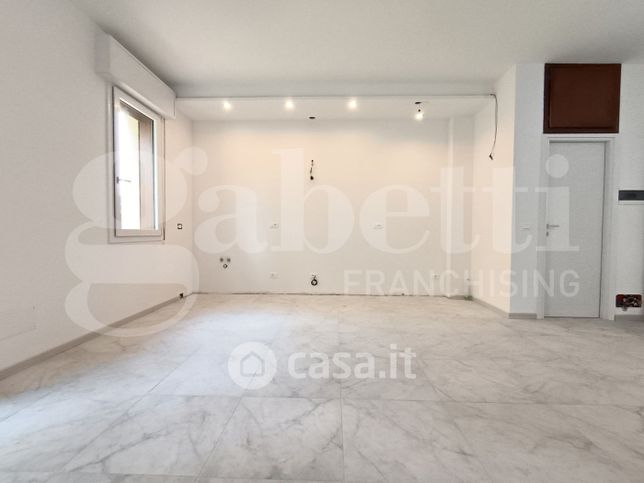 Appartamento in residenziale in Via Aldo e Carlo Bettini 5