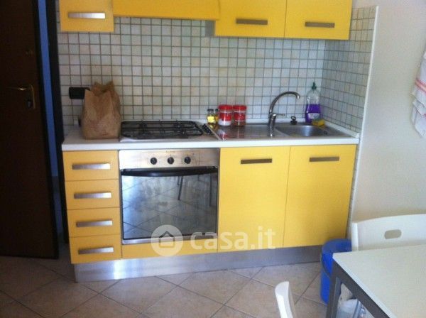 Appartamento in residenziale in Via Ugo Foscolo 10