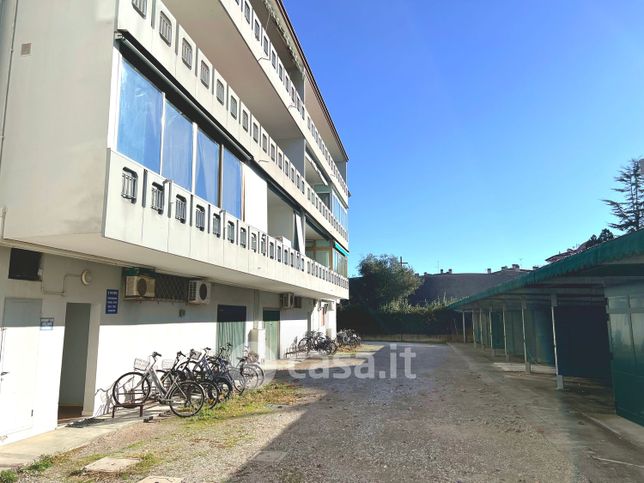 Appartamento in residenziale in Viale Martiri Liberta'