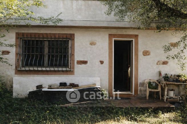 Casa indipendente in residenziale in Via Lavacchino 43