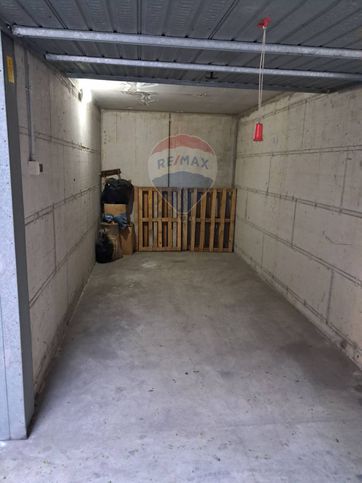 Box/posto auto in residenziale in 