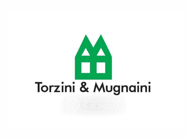 Ufficio in commerciale in 
