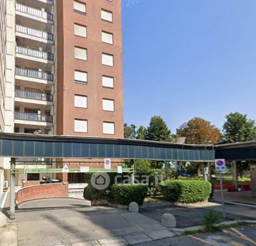 Box/posto auto in residenziale in Via Cimabue 6 -8