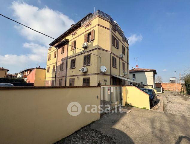 Appartamento in residenziale in Via del Triumvirato