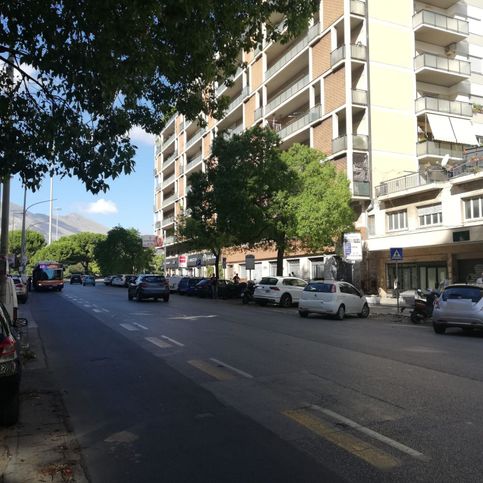 Garage/posto auto in residenziale in Viale Lazio