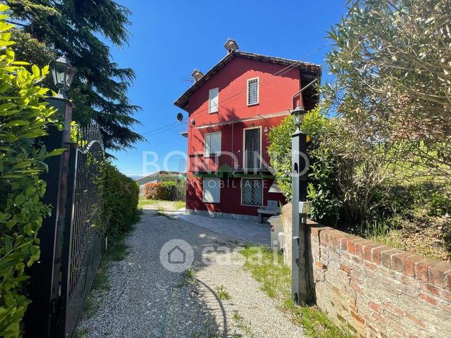 Casa indipendente in residenziale in Via Vincenzo Troia