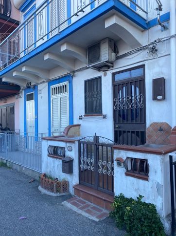 Appartamento in residenziale in Via Consolare Pompea