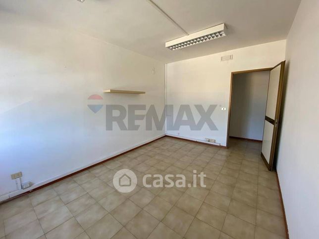 Appartamento in residenziale in Viale Teracati 104