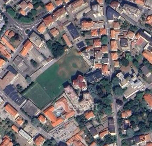 Box/posto auto in residenziale in Via Fiume